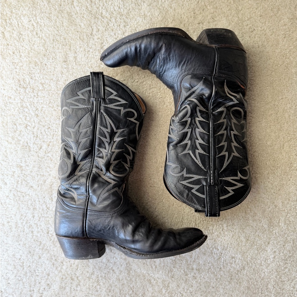 Vintage Tony Lama black cowboy boots